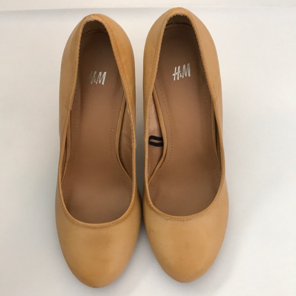 H&M pumps - Picture 2 of 4